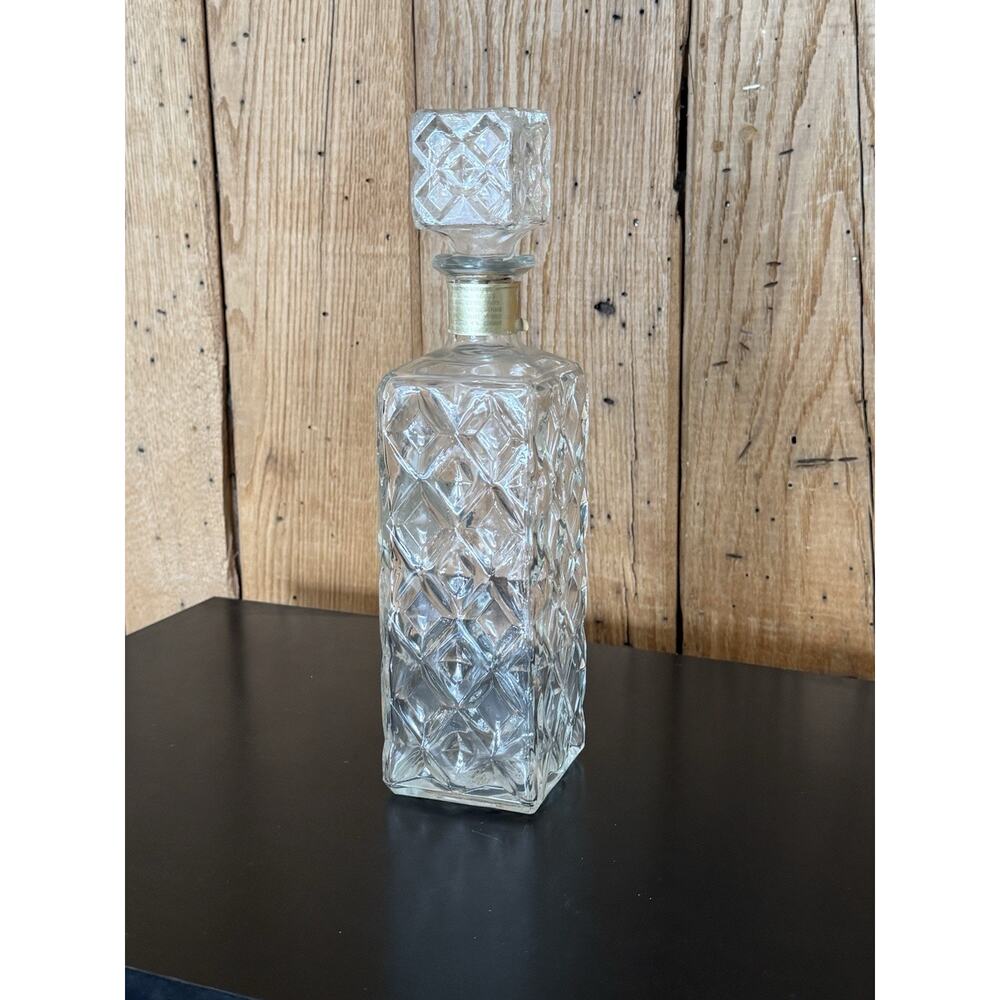 1960s MCM Seagram’s 7 Crown Whiskey Decanter Diamond Pattern Glass w/ Stopper - Picture 9 of 16